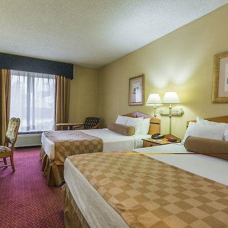 Stay Express Inn & Suites New Orleans ניו אורלינס מראה חיצוני תמונה